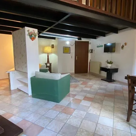 Casa Monviso Le Fuoriserie Lägenhet *